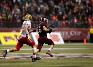 开云体育中国官网-北京鸭本土球员逐渐挑起进攻重担，北京鸭男篮新logo